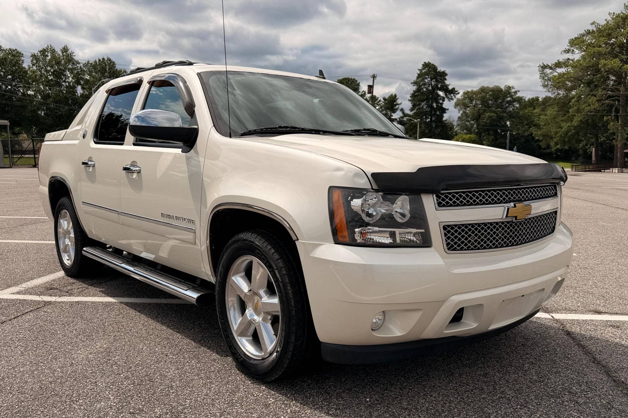 2013 Chevrolet Avalanche LTZ Black Diamond 4x4